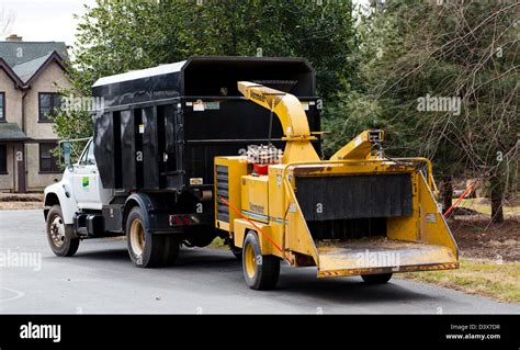 wood chipper trucks